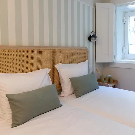 Haven - Under The Luis I Bridge